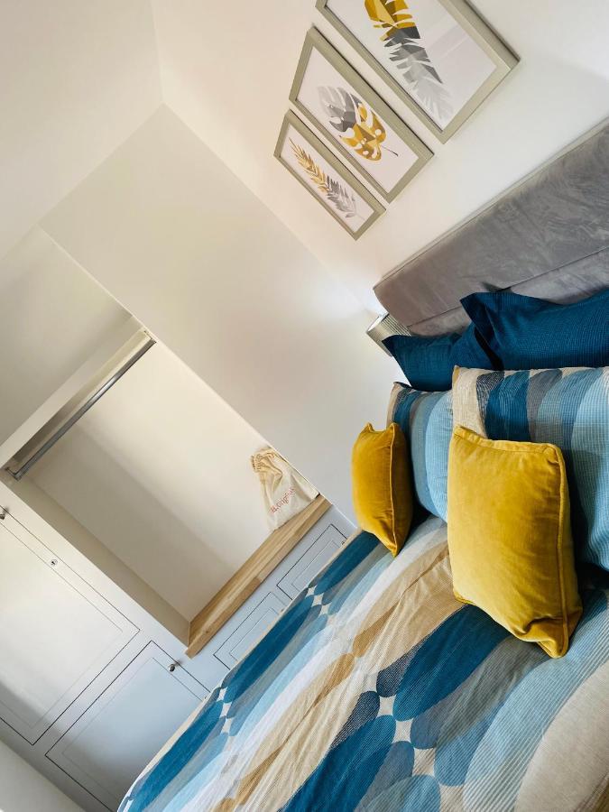 Lees Lookout Holt ,2 Bedroom Luxury Apartment With Private Parking Exterior foto