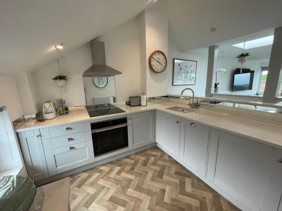 Lees Lookout Holt ,2 Bedroom Luxury Apartment With Private Parking Exterior foto