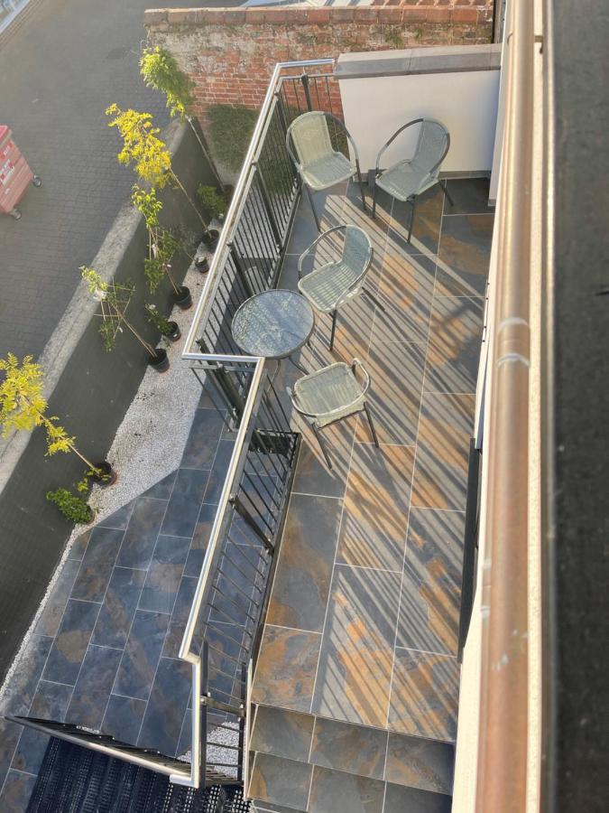 Lees Lookout Holt ,2 Bedroom Luxury Apartment With Private Parking Exterior foto